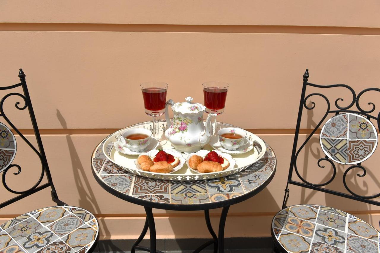 Syrene Luxury Suites エルムポリ エクステリア 写真