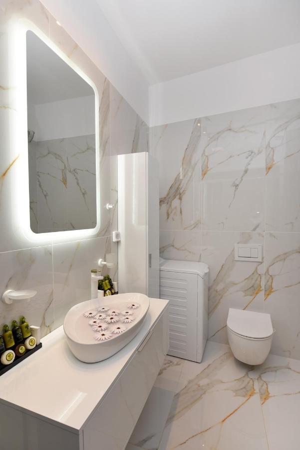 Syrene Luxury Suites エルムポリ エクステリア 写真