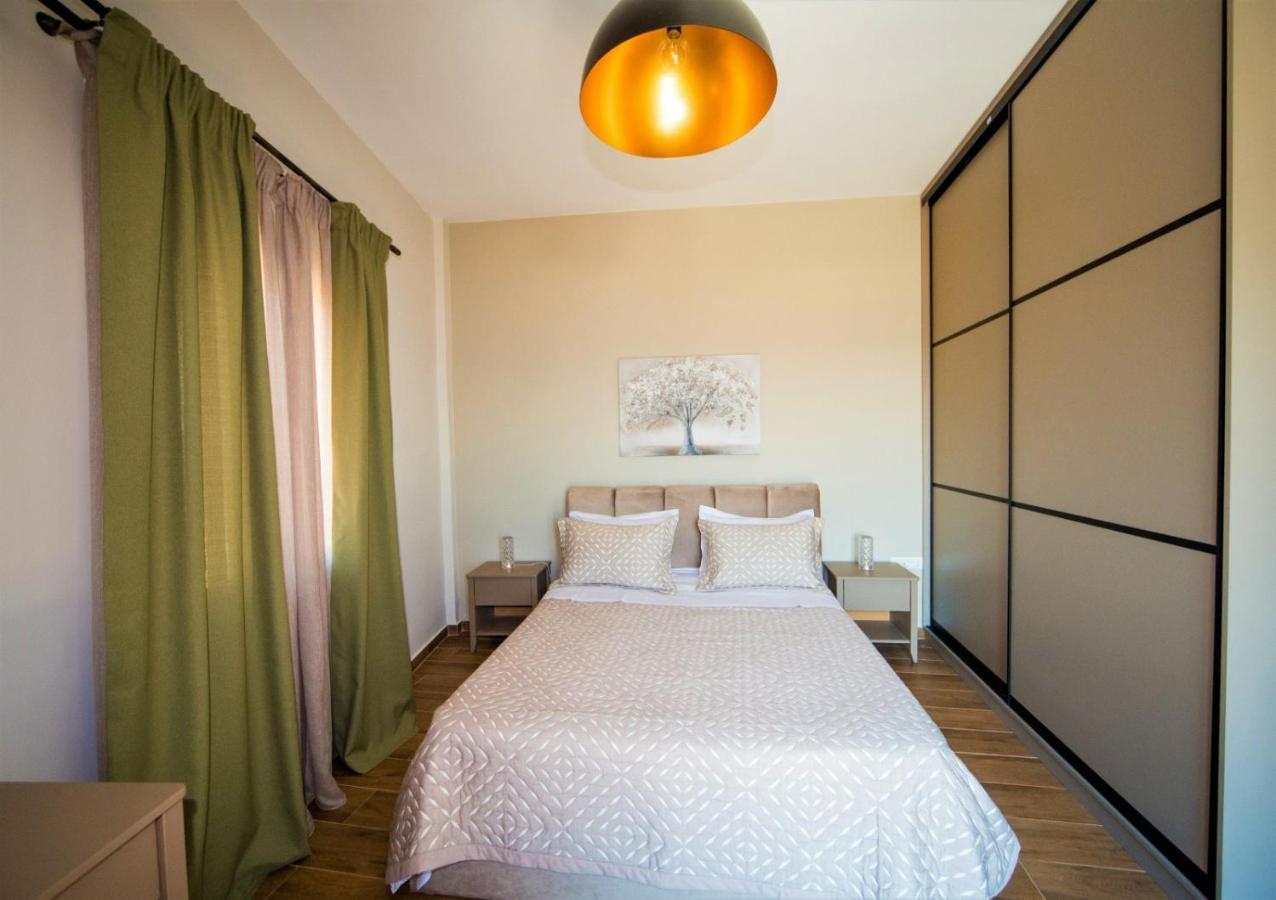 Syrene Luxury Suites エルムポリ エクステリア 写真